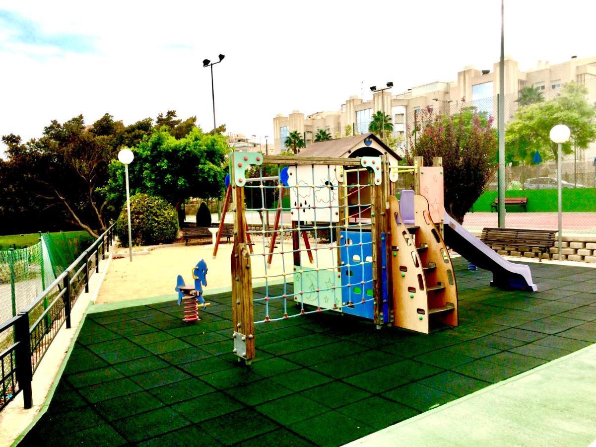 Apartamento Large quiet terrace, golf views Alicante Exterior foto